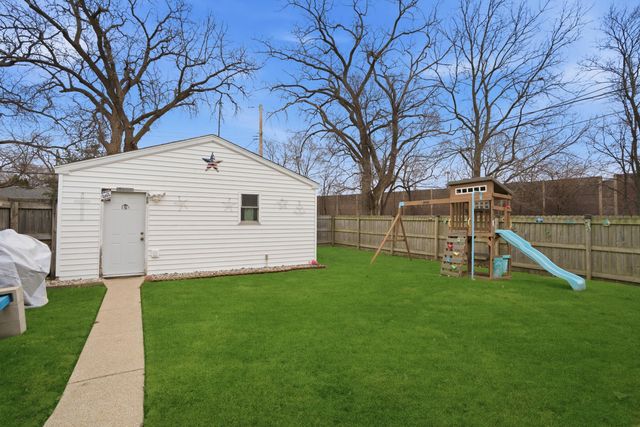 7623 Monroe Avenue, Hammond, IN 46324