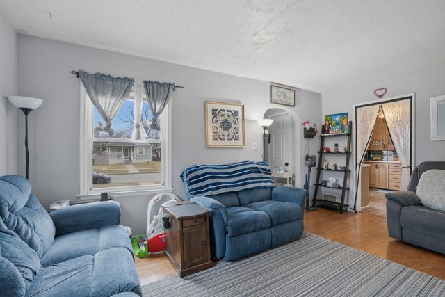 7623 Monroe Avenue, Hammond, IN 46324