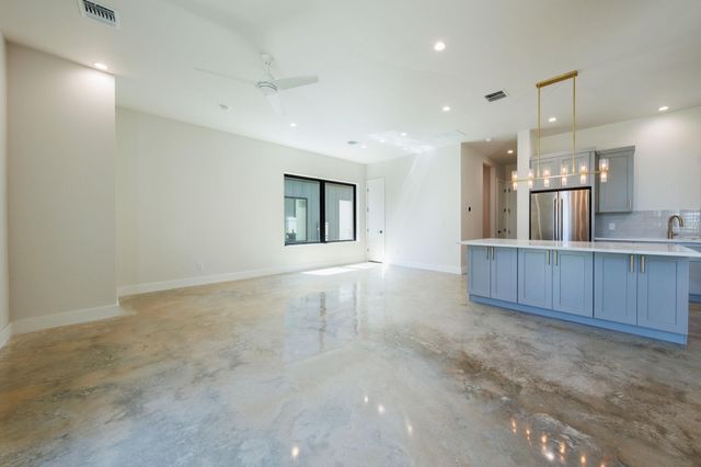 6315 Del Monte RD A, Austin, TX 78741