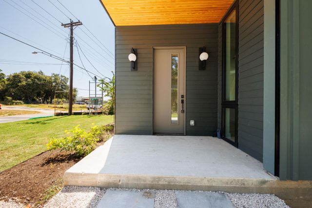 6315 Del Monte RD A, Austin, TX 78741