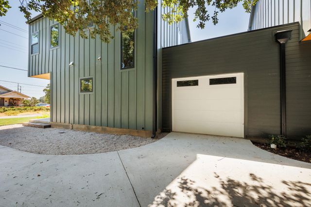 6315 Del Monte RD A, Austin, TX 78741