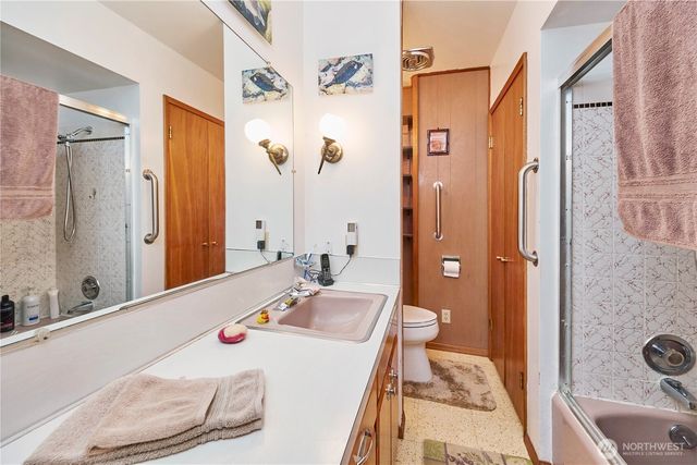 1858 SE Cedar Road, Port Orchard, WA 98367