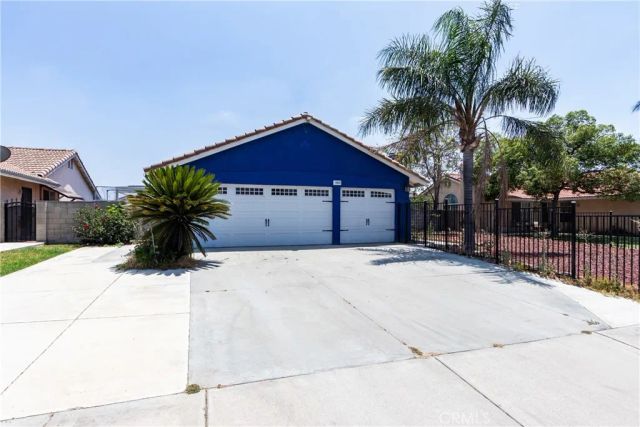 14845 Hibiscus, Fontana, CA 92335