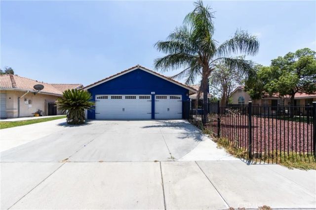 14845 Hibiscus, Fontana, CA 92335