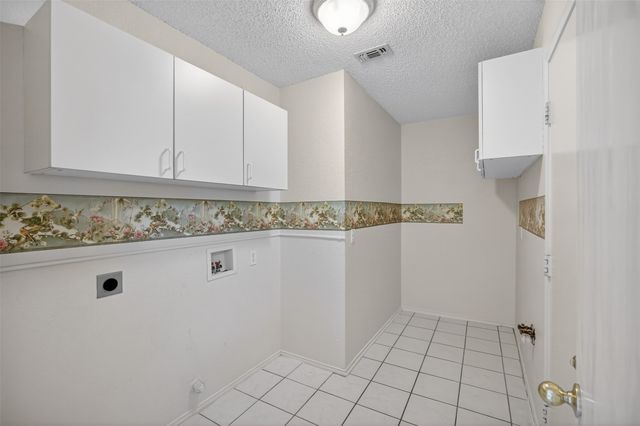 7016 Snowivy Court, Arlington, TX 76001