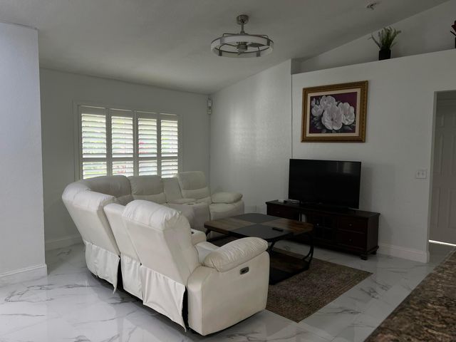 12403 N 87th St Street N, The Acreage, FL 33412