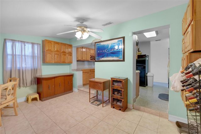 4932 MURRAY HILL DRIVE, Tampa, FL 33615