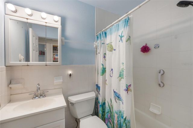 4932 MURRAY HILL DRIVE, Tampa, FL 33615