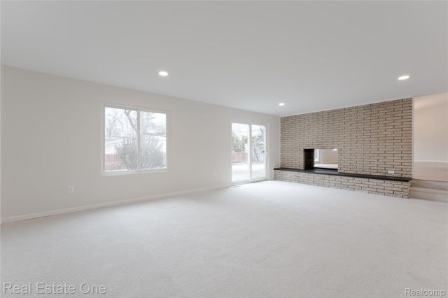 19339 Starlane Street, Southfield, MI 48075