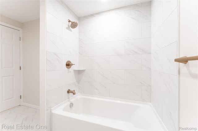 19339 Starlane Street, Southfield, MI 48075