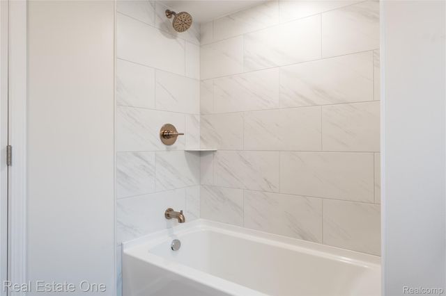 19339 Starlane Street, Southfield, MI 48075