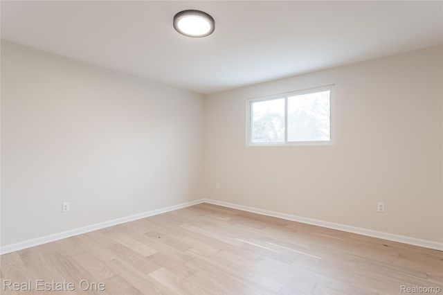 19339 Starlane Street, Southfield, MI 48075