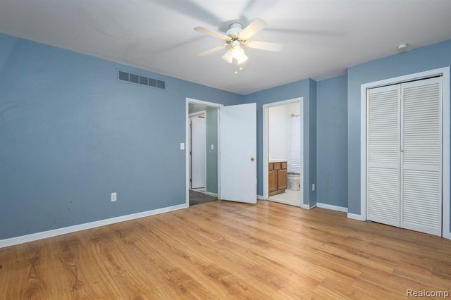 19249 Parkville Street, Livonia, MI 48152