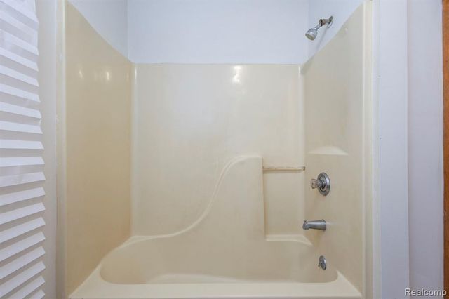 19249 Parkville Street, Livonia, MI 48152