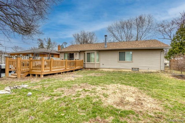 19249 Parkville Street, Livonia, MI 48152