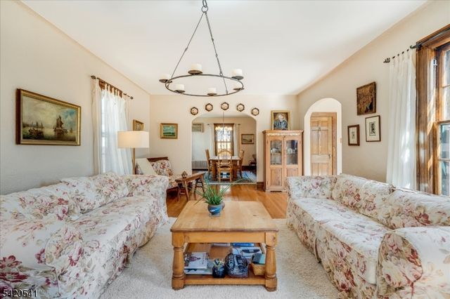 55 Luddington Rd, West Orange Twp., NJ 07052