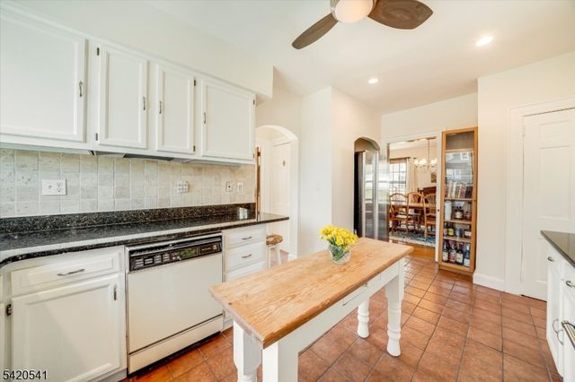 55 Luddington Rd, West Orange Twp., NJ 07052