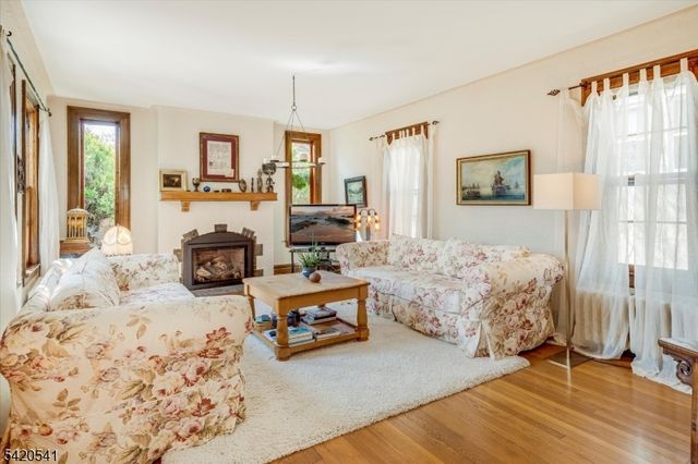 55 Luddington Rd, West Orange Twp., NJ 07052