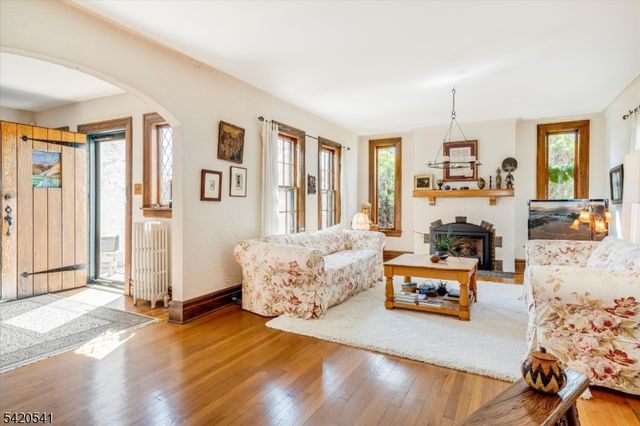 55 Luddington Rd, West Orange Twp., NJ 07052