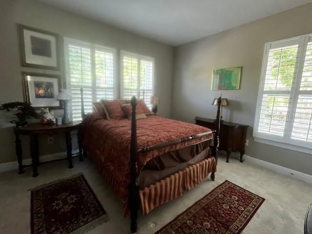 710 36TH AVENUE N, St Petersburg, FL 33704