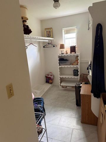 626 S Crescent Drive, Hollywood, FL 33021
