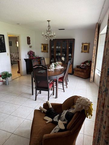 626 S Crescent Drive, Hollywood, FL 33021