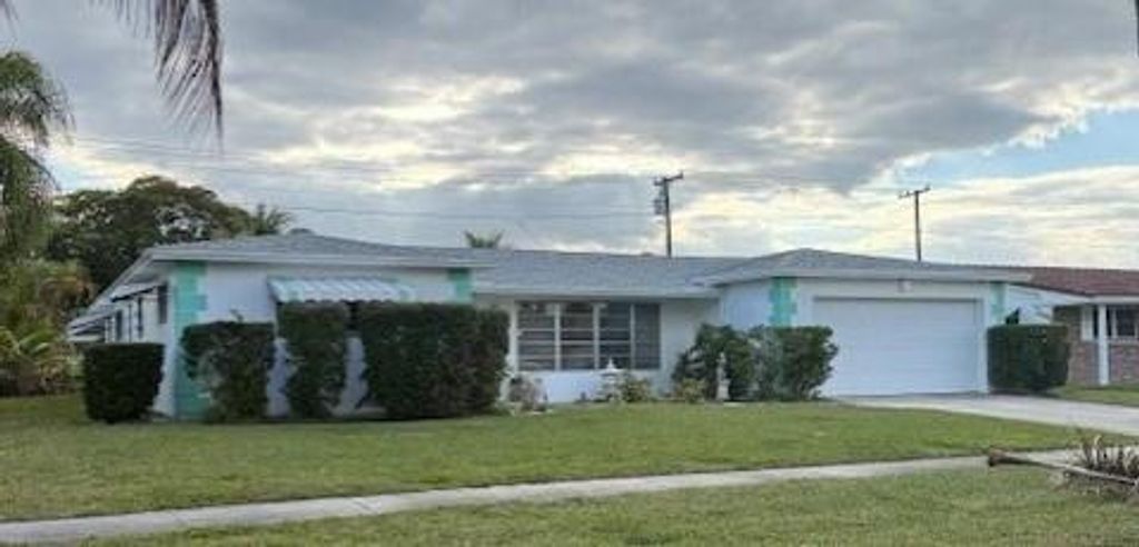 626 S Crescent Drive, Hollywood, FL 33021