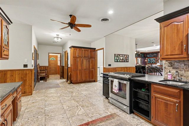 4191 E Fruitport Road, Fruitport, MI 49415