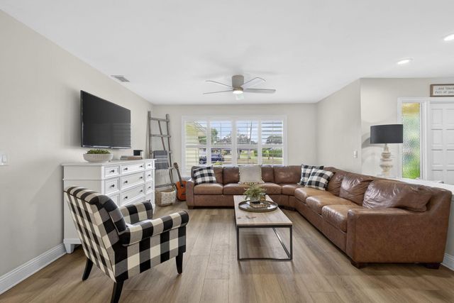 13655 Barberry Drive, Wellington, FL 33414