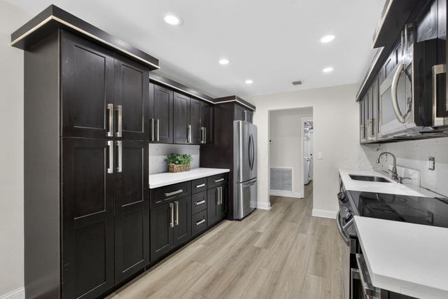 13655 Barberry Drive, Wellington, FL 33414