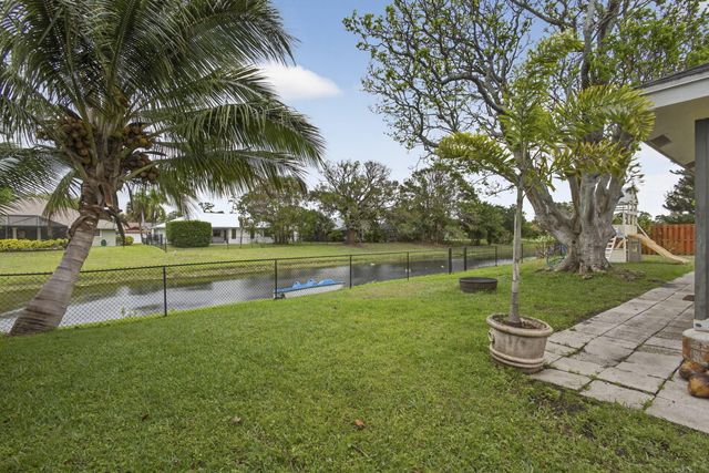 13655 Barberry Drive, Wellington, FL 33414