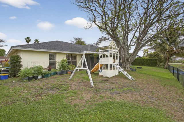 13655 Barberry Drive, Wellington, FL 33414