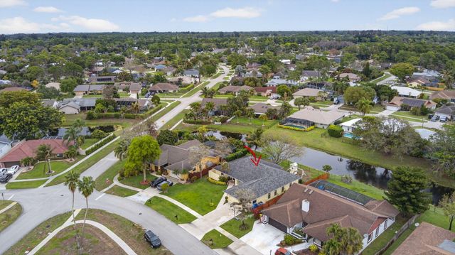 13655 Barberry Drive, Wellington, FL 33414