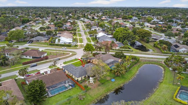 13655 Barberry Drive, Wellington, FL 33414