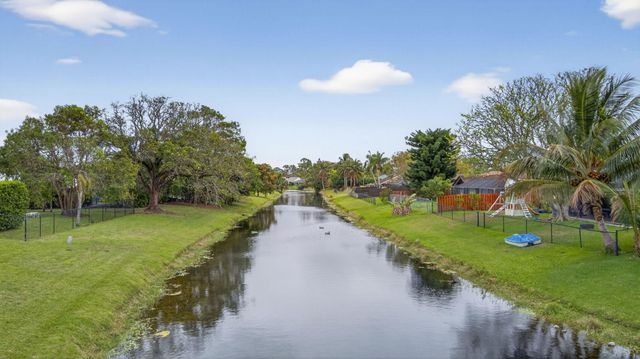 13655 Barberry Drive, Wellington, FL 33414