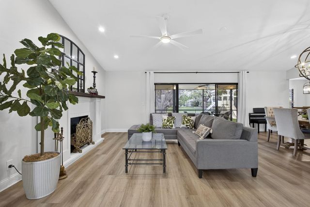 13655 Barberry Drive, Wellington, FL 33414