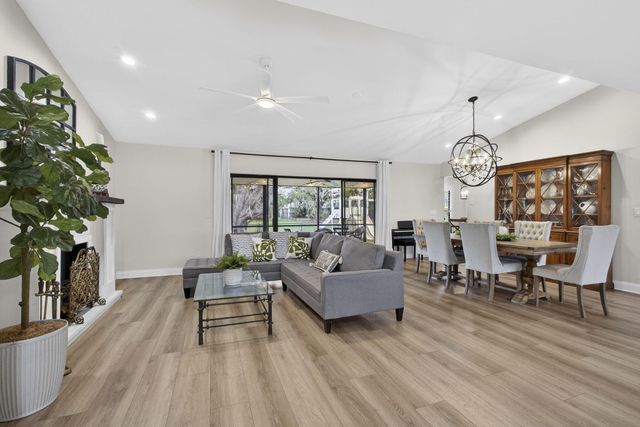 13655 Barberry Drive, Wellington, FL 33414