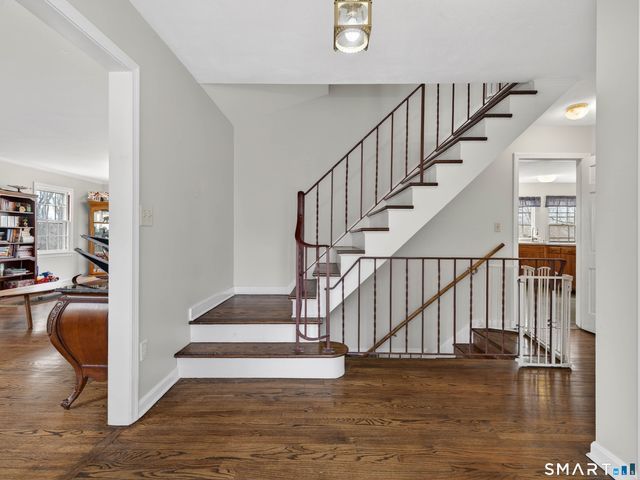 7 Laurel Hill Drive South, East Lyme, CT 06357