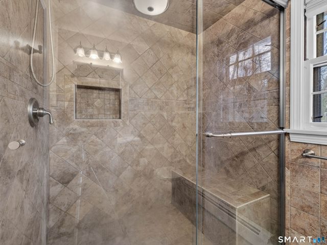 7 Laurel Hill Drive South, East Lyme, CT 06357