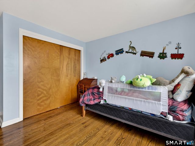 7 Laurel Hill Drive South, East Lyme, CT 06357