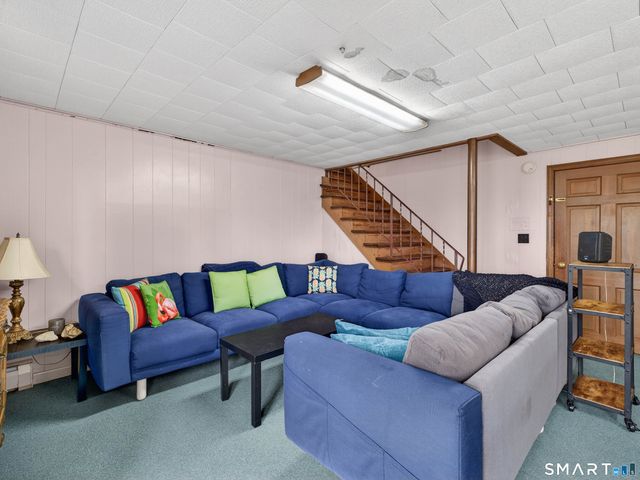 7 Laurel Hill Drive South, East Lyme, CT 06357