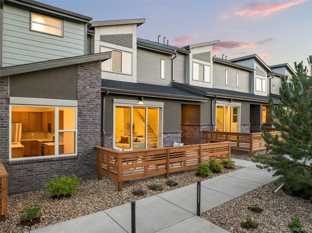 12338 W 58th Court, Arvada, CO 80004