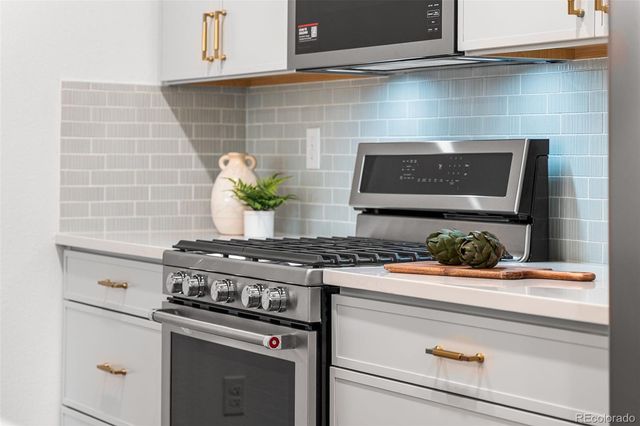 12338 W 58th Court, Arvada, CO 80004