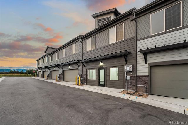 12338 W 58th Court, Arvada, CO 80004