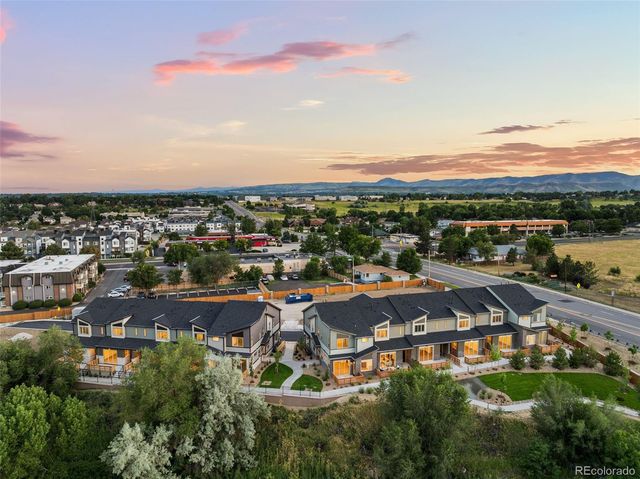 12338 W 58th Court, Arvada, CO 80004