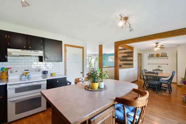509 4th Street E, Horace, ND 58047