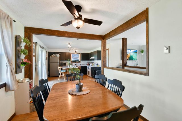 509 4th Street E, Horace, ND 58047