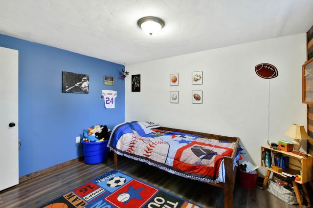 509 4th Street E, Horace, ND 58047