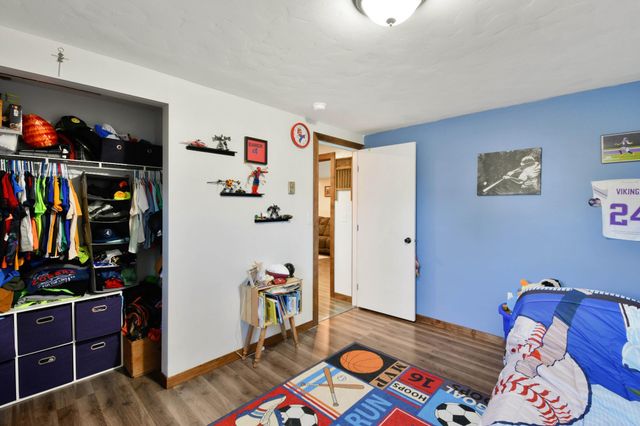 509 4th Street E, Horace, ND 58047