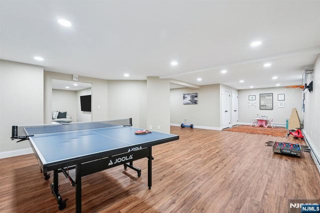 31 Bourbon Street, Wayne, NJ 07470